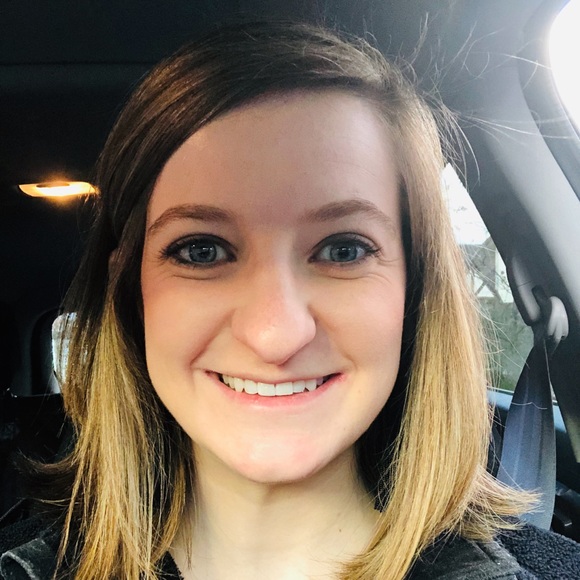 Meet your Posher, Isabelle - Picture 1 of 1